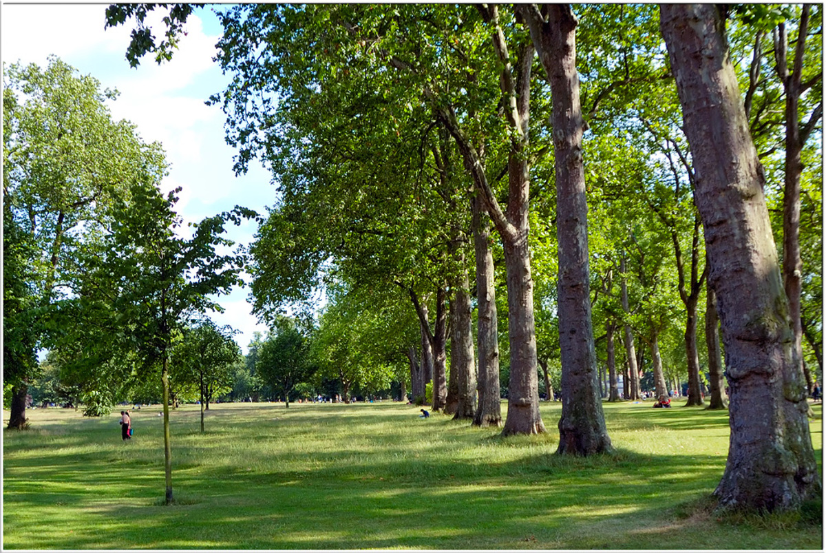 Βόλτα στο Hyde Park για Ολυμπιακό πριν τον τελικό