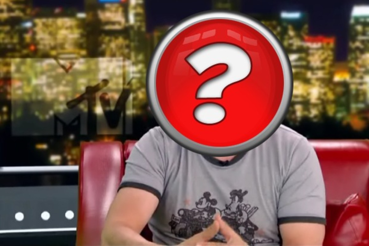 Παρουσιαστής αποκαλύπτει πως τον έχουν “χουφτώσει” για να τον φλερτάρουν!