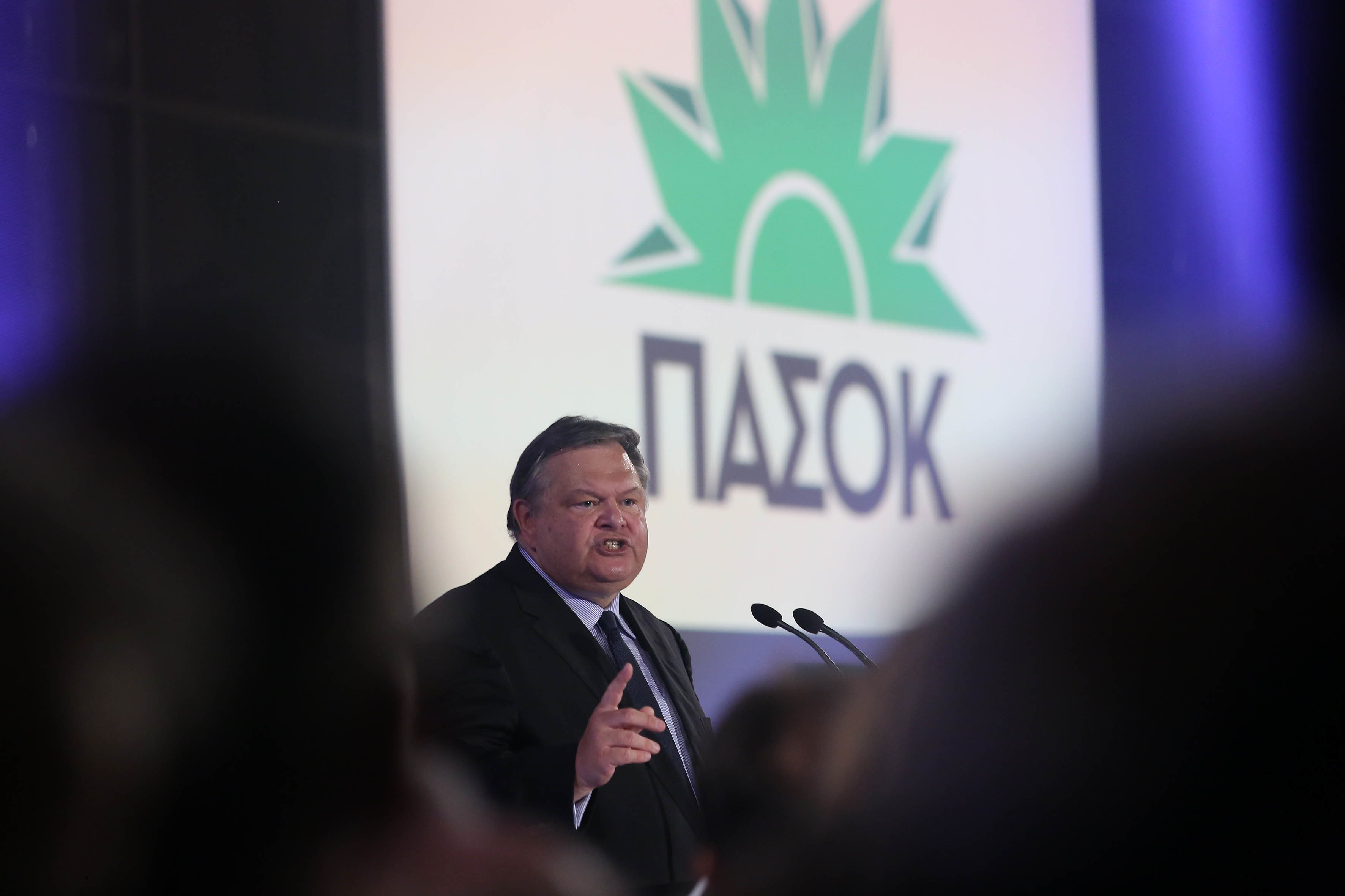 Η ευθύνη δεν  ταιριάζει στο ΠΑΣΟΚ