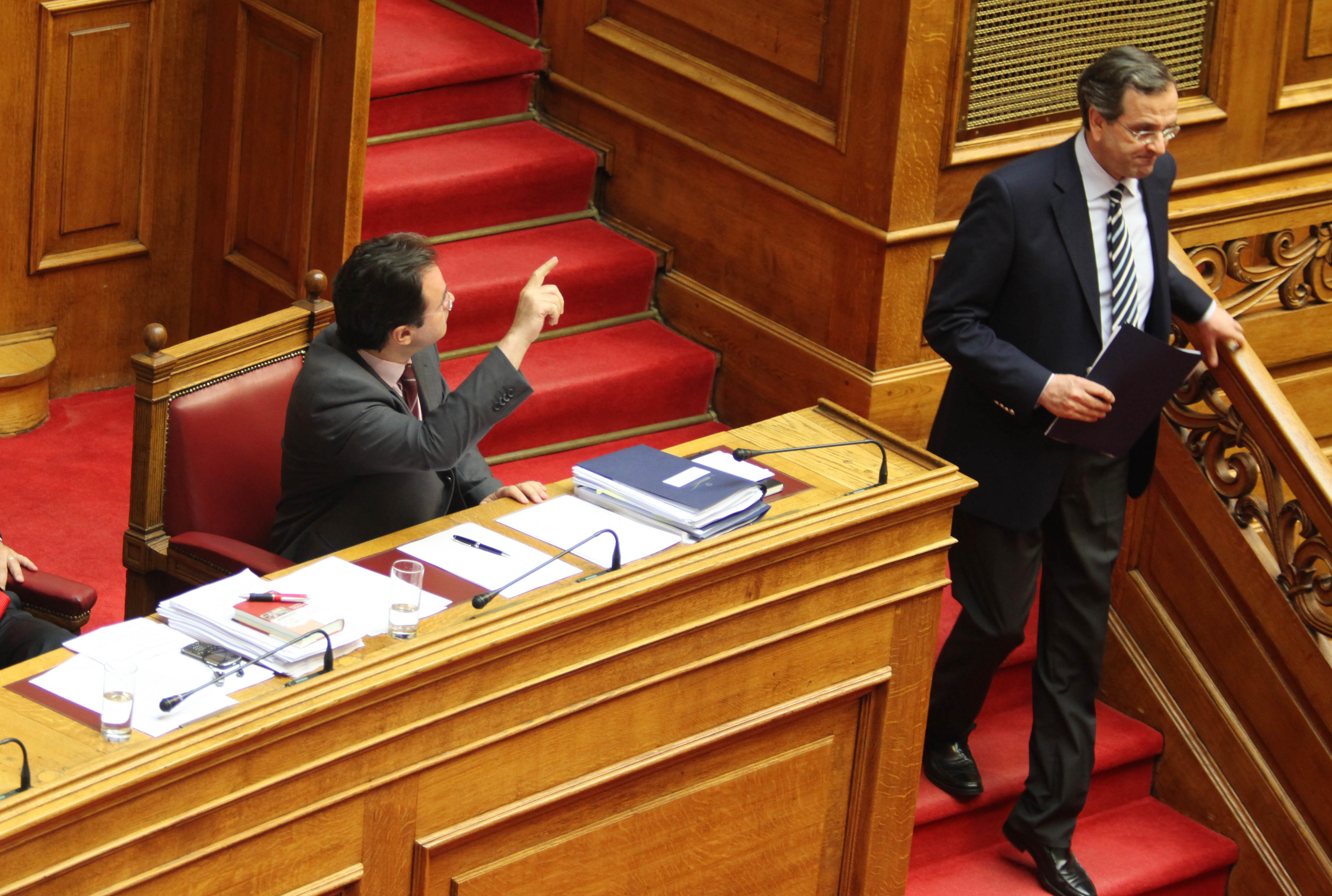 ΝΔ: “Ο Γ. Παπακωνσταντίνου πρέπει να κάτσει στο σκαμνί!”