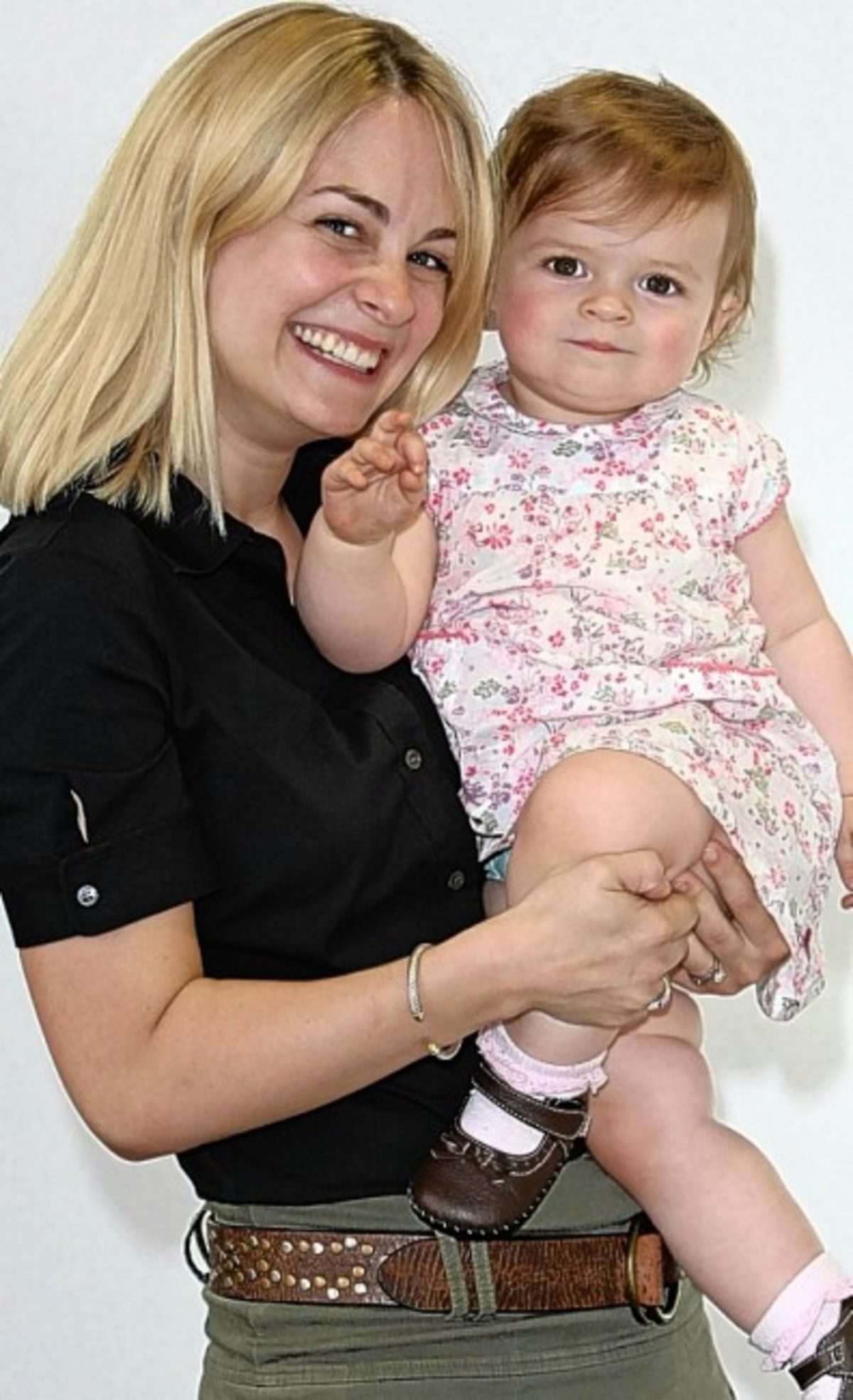 Η μικρή Άβα Πίαρσον μαζί με την μητέρα της Λόρεν.