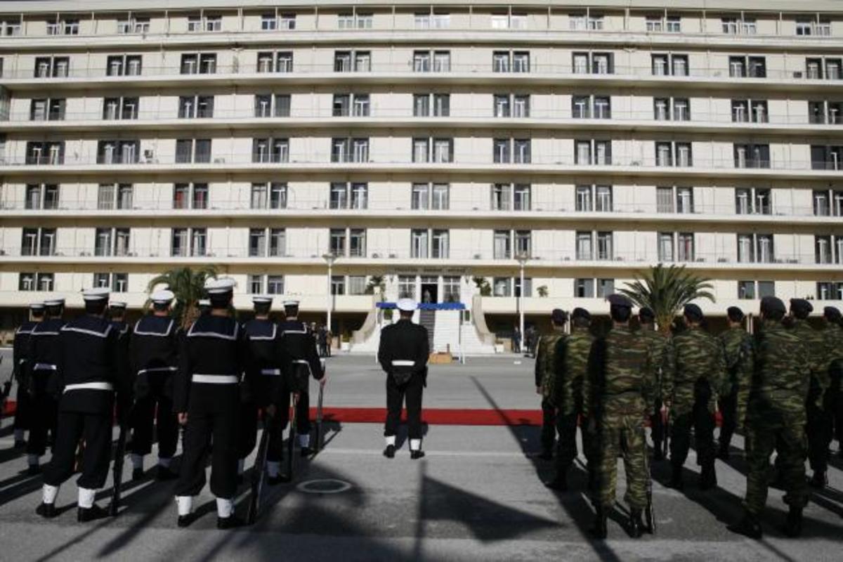 Ερωτήματα για τα ΑΩ της SONAK – Παιδικός σταθμός για το στρατό αξίας 575 χιλιάδων