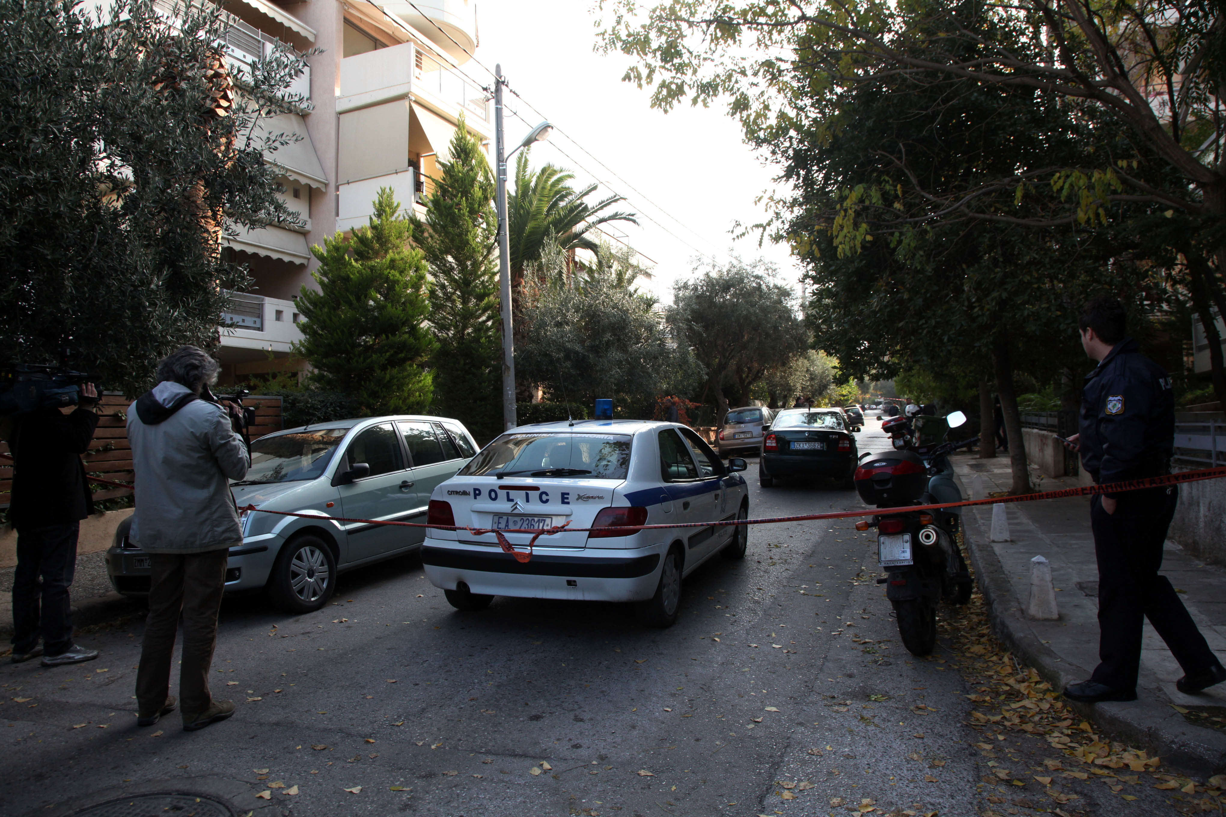 Μπήκαν με όπλα σε φούρνο στην Αργυρούπολη