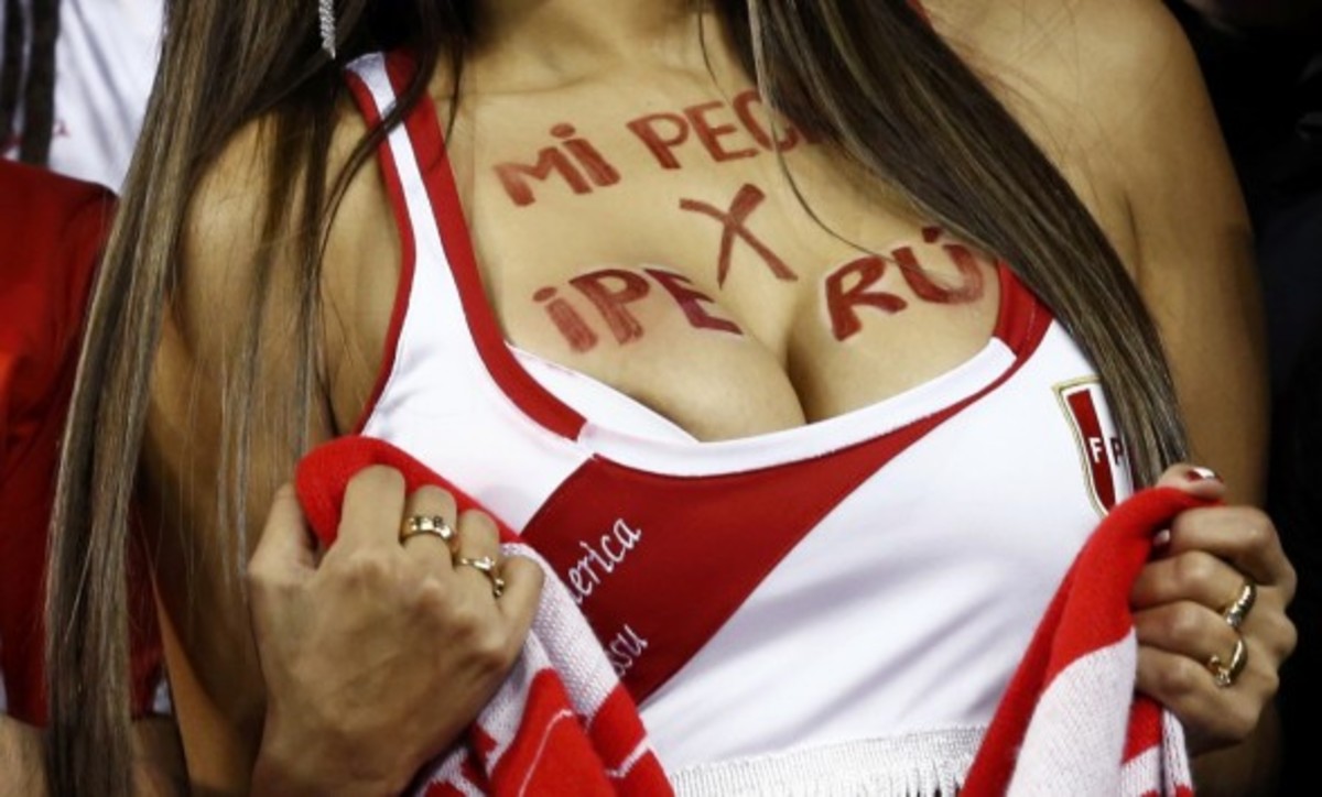 Εντυπωσιάζει φίλαθλος του Περού