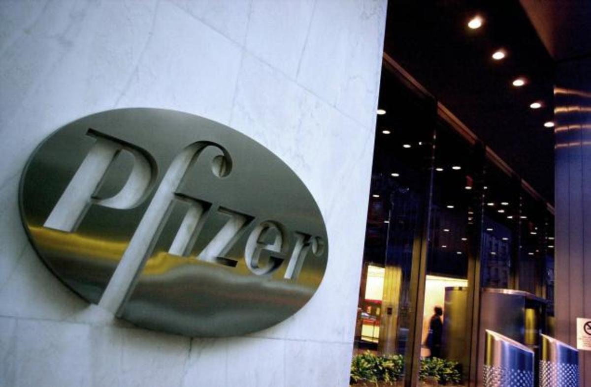 Προσφορά μαμούθ της φαρμακοβιομηχανίας Pfizer για την εξαγορά της βρετανικής AstraZeneca