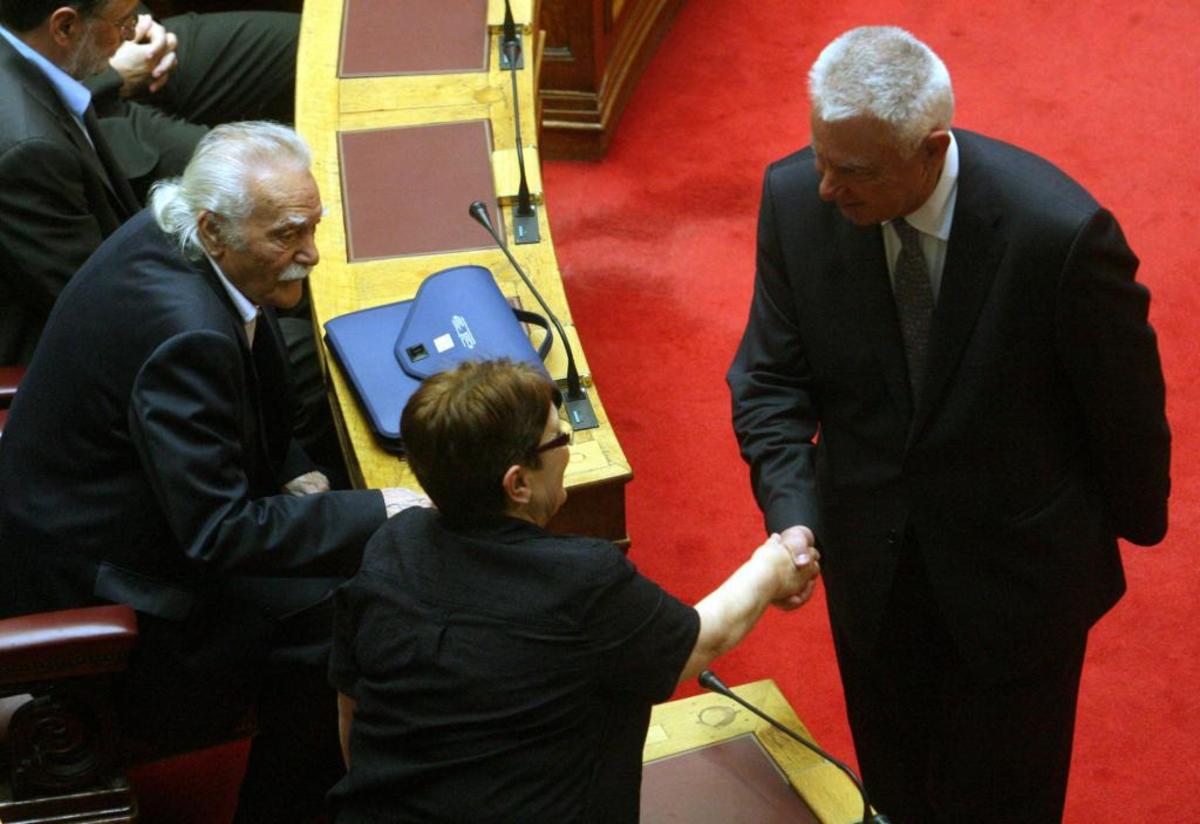 Ο πρωθυπουργός θα δει όλους τους αρχηγούς των κομμάτων