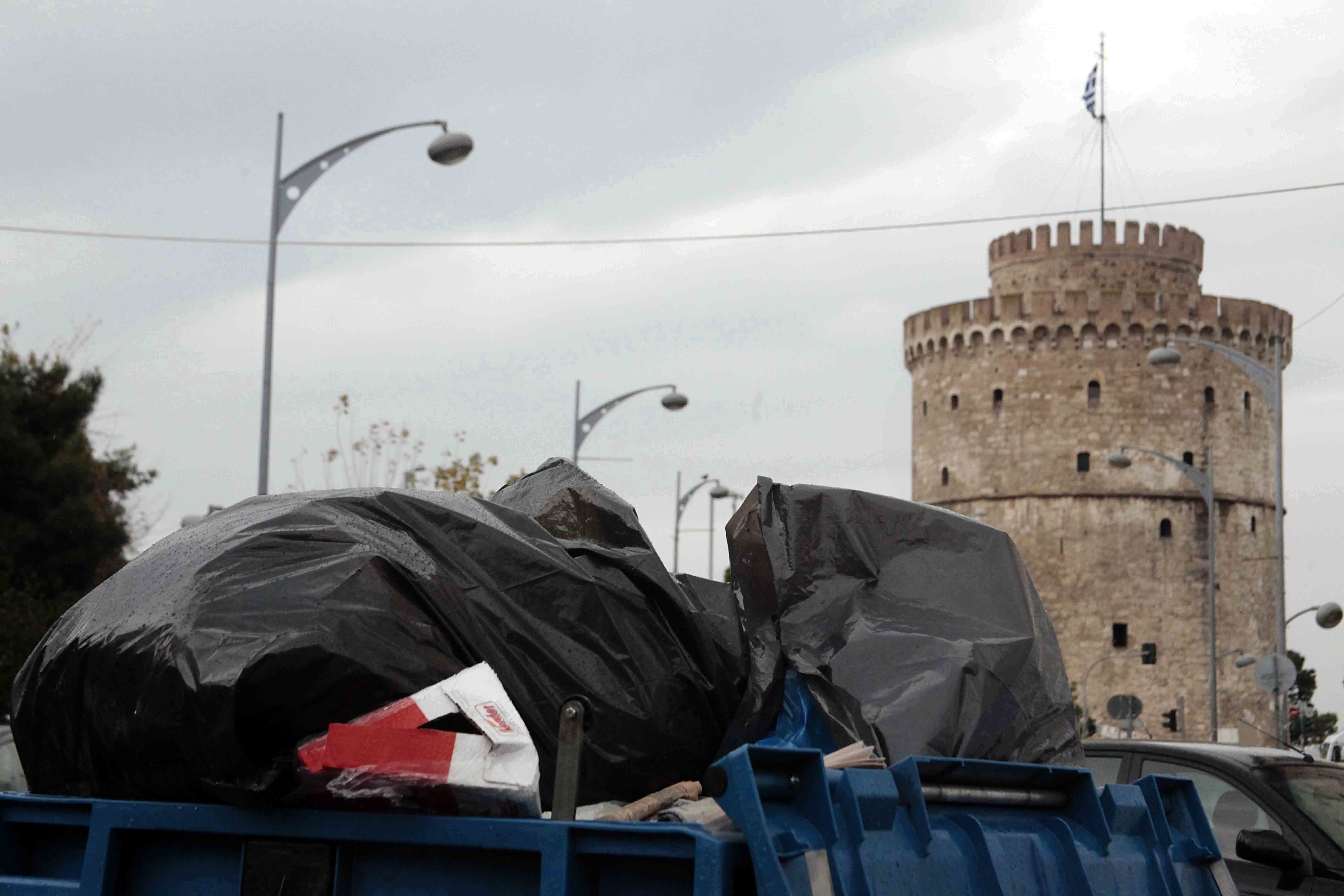 Όργια ανομίας καταγγέλλουν οι φοιτητές μέσα στο ΑΠΘ