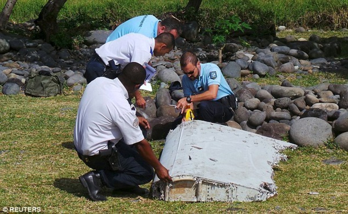 Βρήκαν κομμάτι από τα συντρίμμια της πτήσης MH370