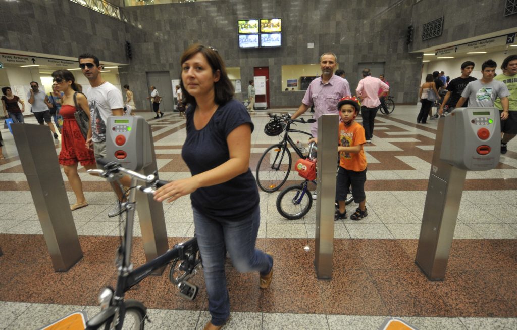 Συστάσεις προς τους ποδηλάτες που χρησιμοποιούν Μετρό και ΗΣΑΠ