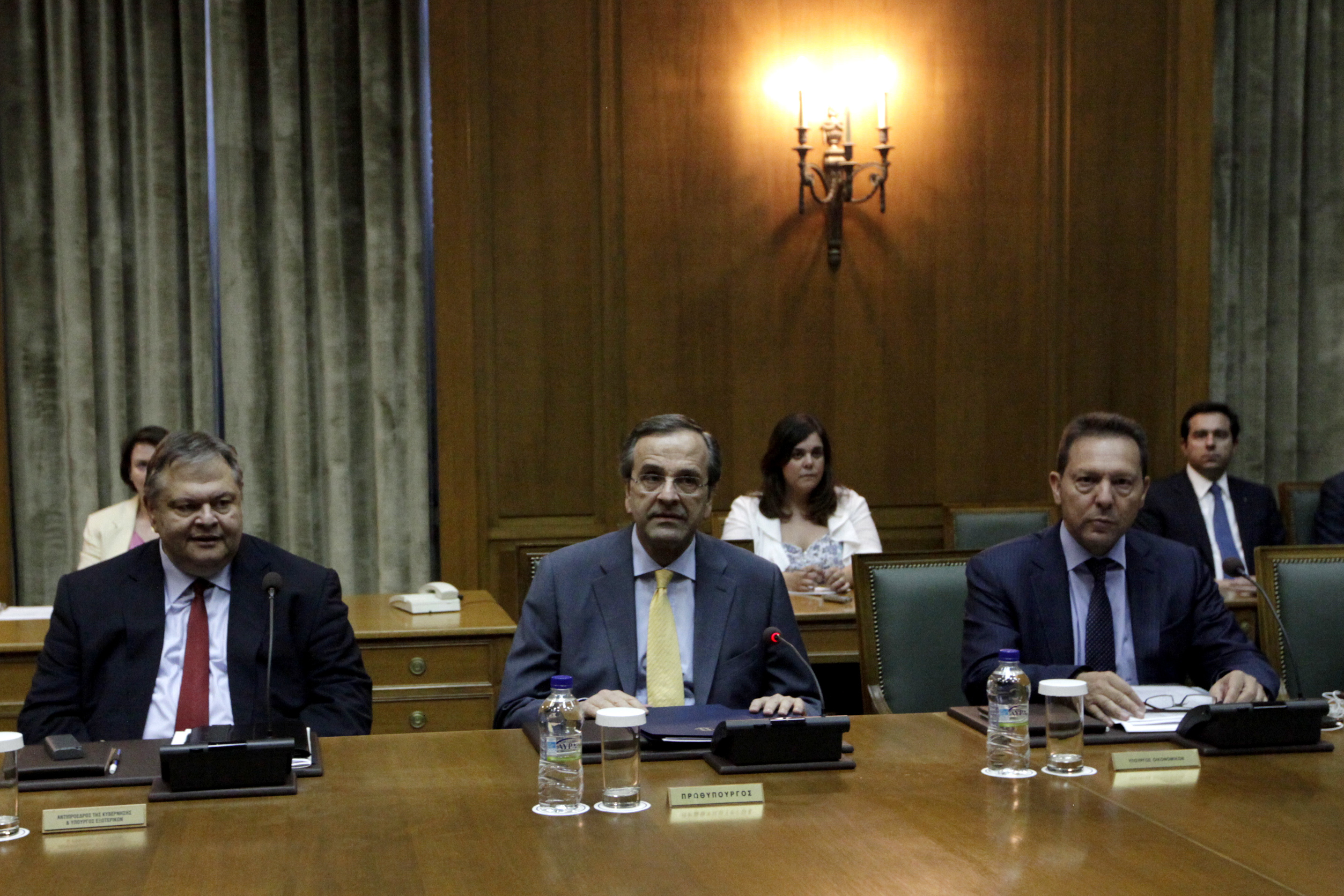 Παλεύουν για συμφωνία μέχρι το Σάββατο και “καρφώνουν” τον Τόμσεν