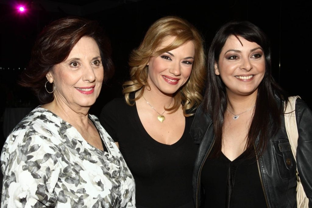 Tο πράσινο φως πήρε η «Πολυκατοικία» και για την επόμενη σεζόν