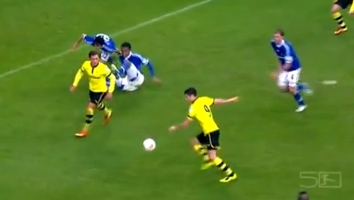 Πάει η “οικογένεια” – Γονάτισε απ’τον πόνο ο Γκέτσε (VIDEO)