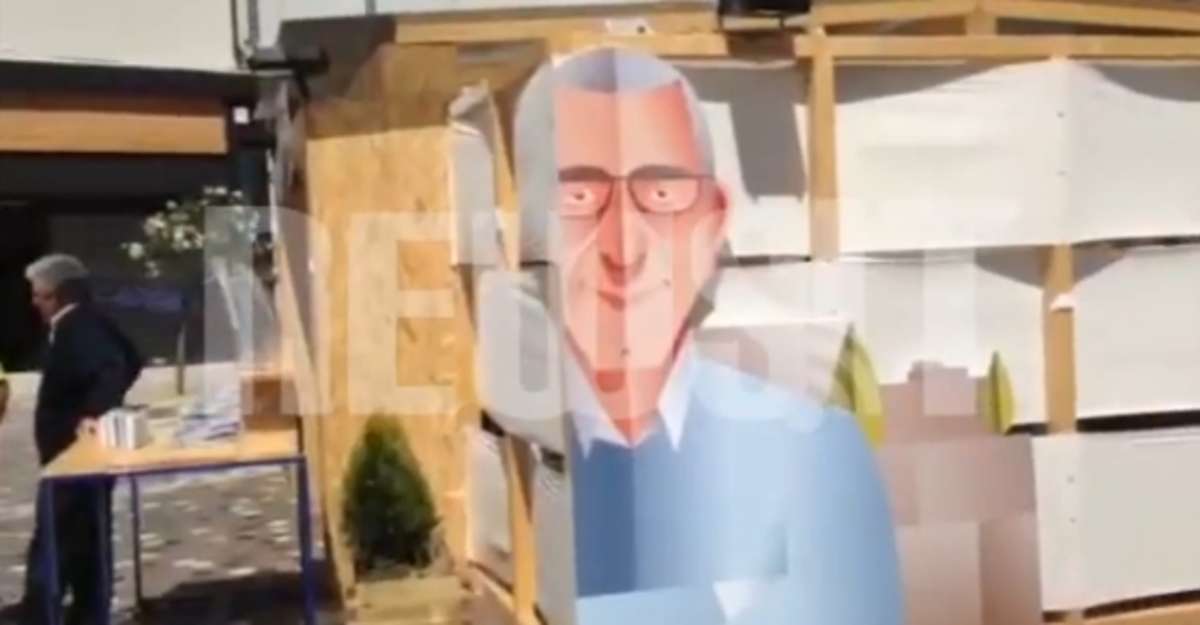 H…μάχη των εκλογικών περιπτέρων