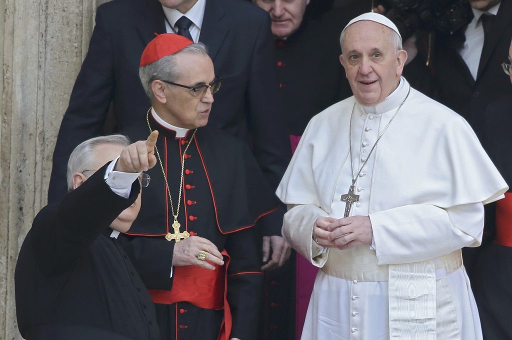 Πάπας προς καρδινάλιους: “Ο Θεός να σας συγχωρέσει για αυτό που κάνατε”