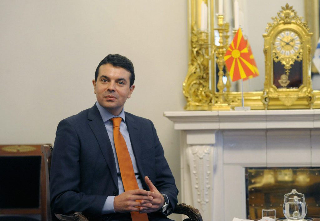 “Η Αθήνα βρίσκει δικαιολογίες για να μπλοκάρει τα Σκόπια”