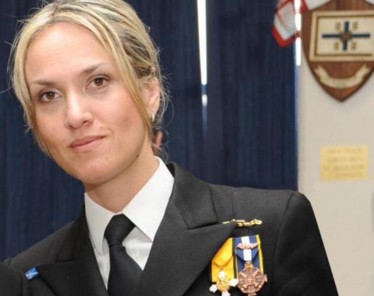 Ελπίζουμε να έχει γνώση σε αντίδοτα η Πλωτάρχης Πουλή – Δηλητήριο εναντίον της