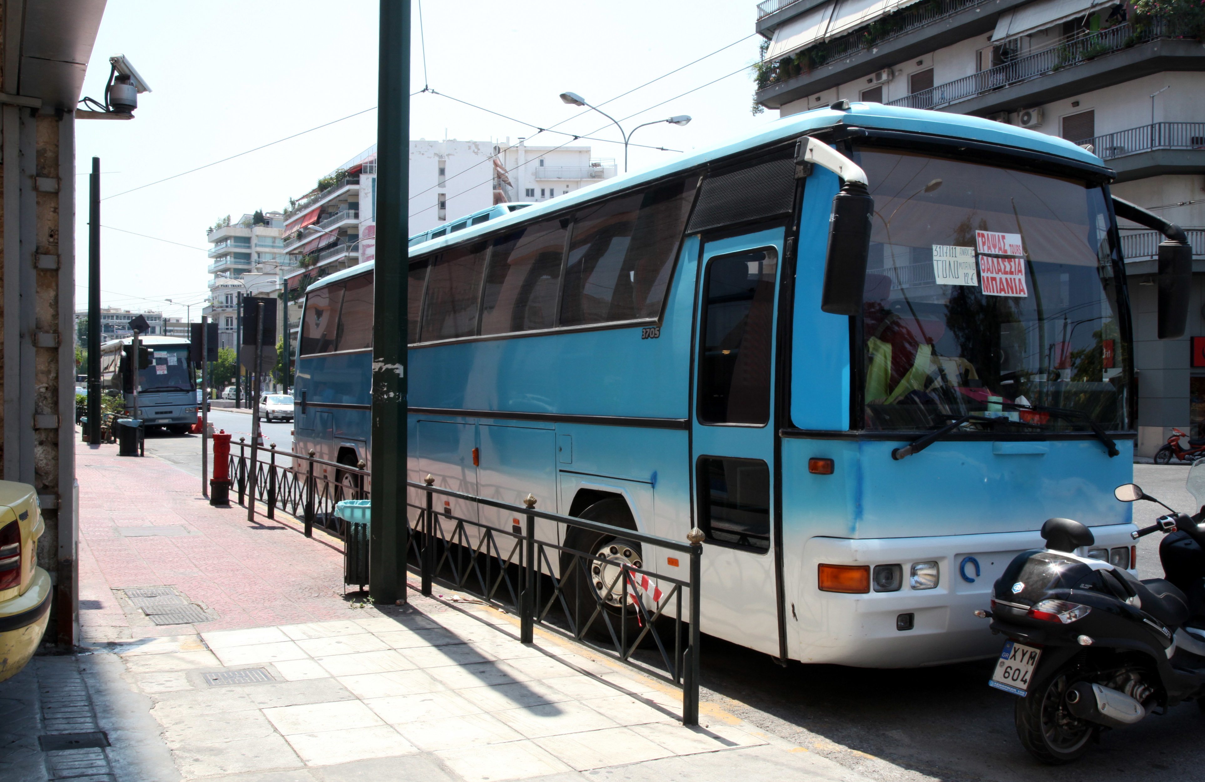 Οι ιδιοκτήτες τουριστικών λεωφορείων προειδοποιούν για διακοπή μεταφοράς μαθητών