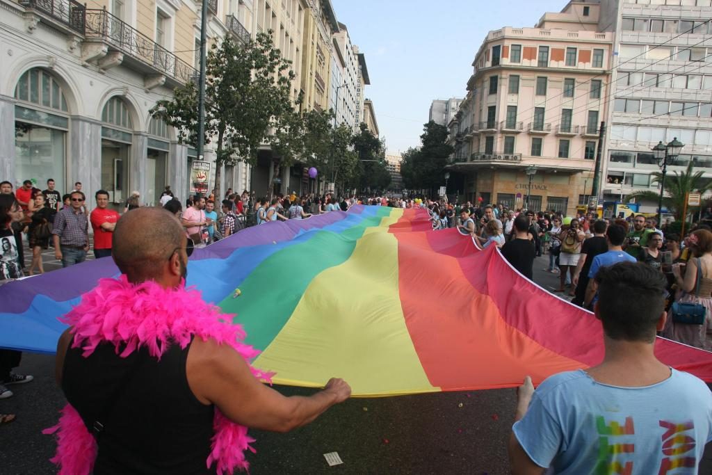 Στην πλατεία Κλαυθμώνος κορυφώνεται το Athens Pride
