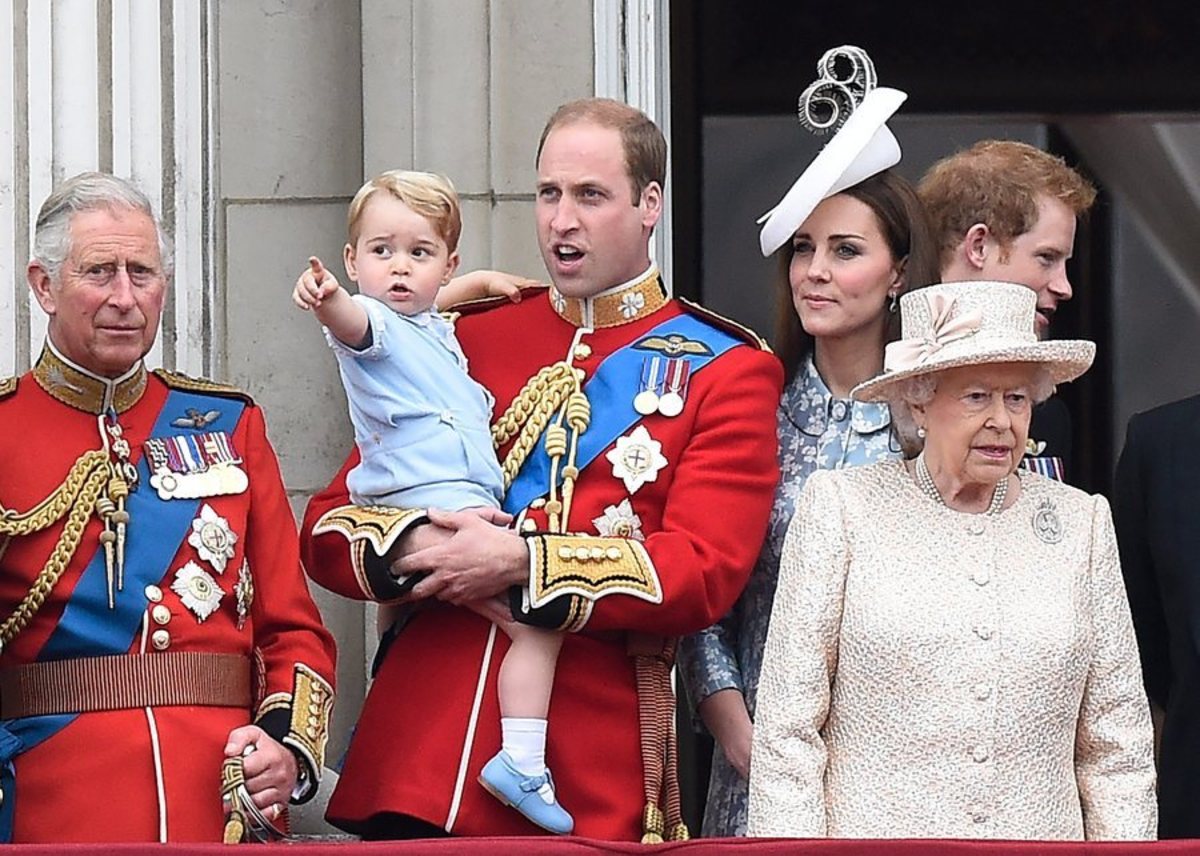 Ο πρίγκιπας Γεώργιος στα 20, τα 30 και τα 60! (ΒΙΝΤΕΟ)