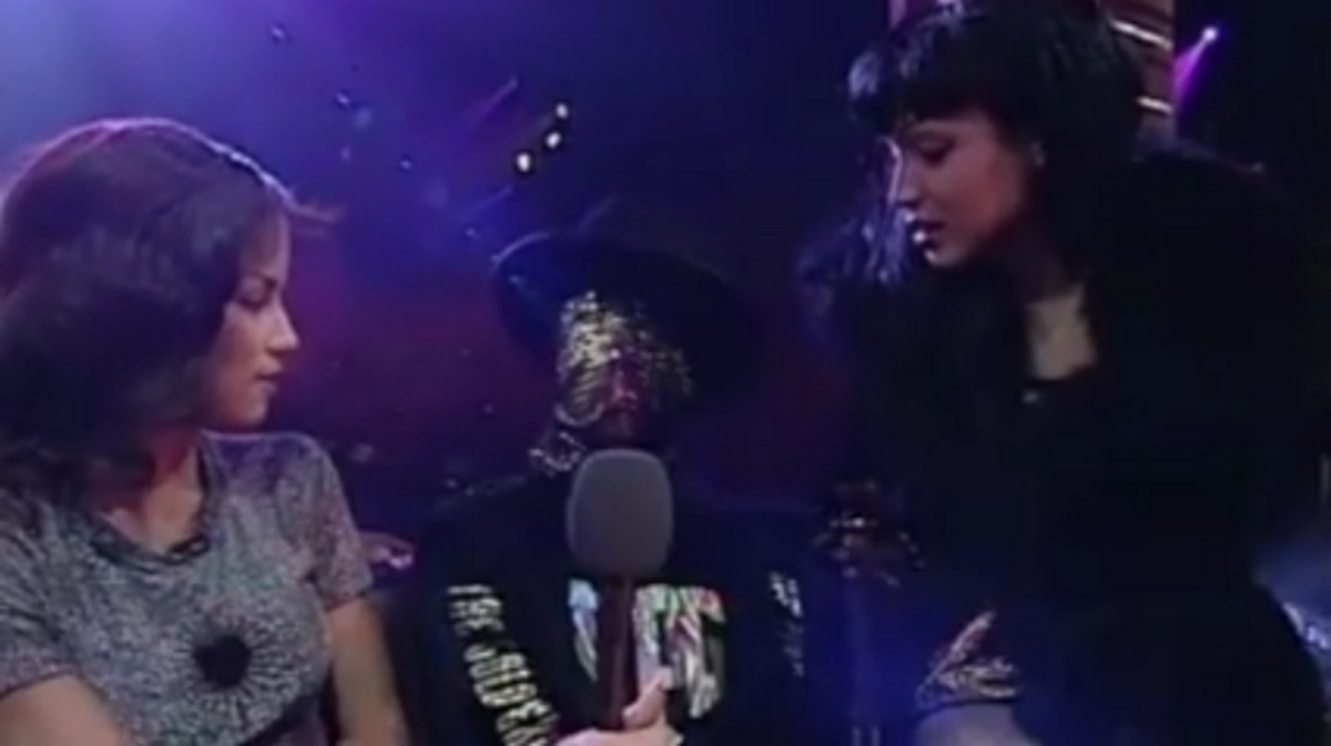 Prince: Είχε δώσει συνέντευξη χωρίς να μιλάει και φορώντας μάσκα! (ΒΙΝΤΕΟ)