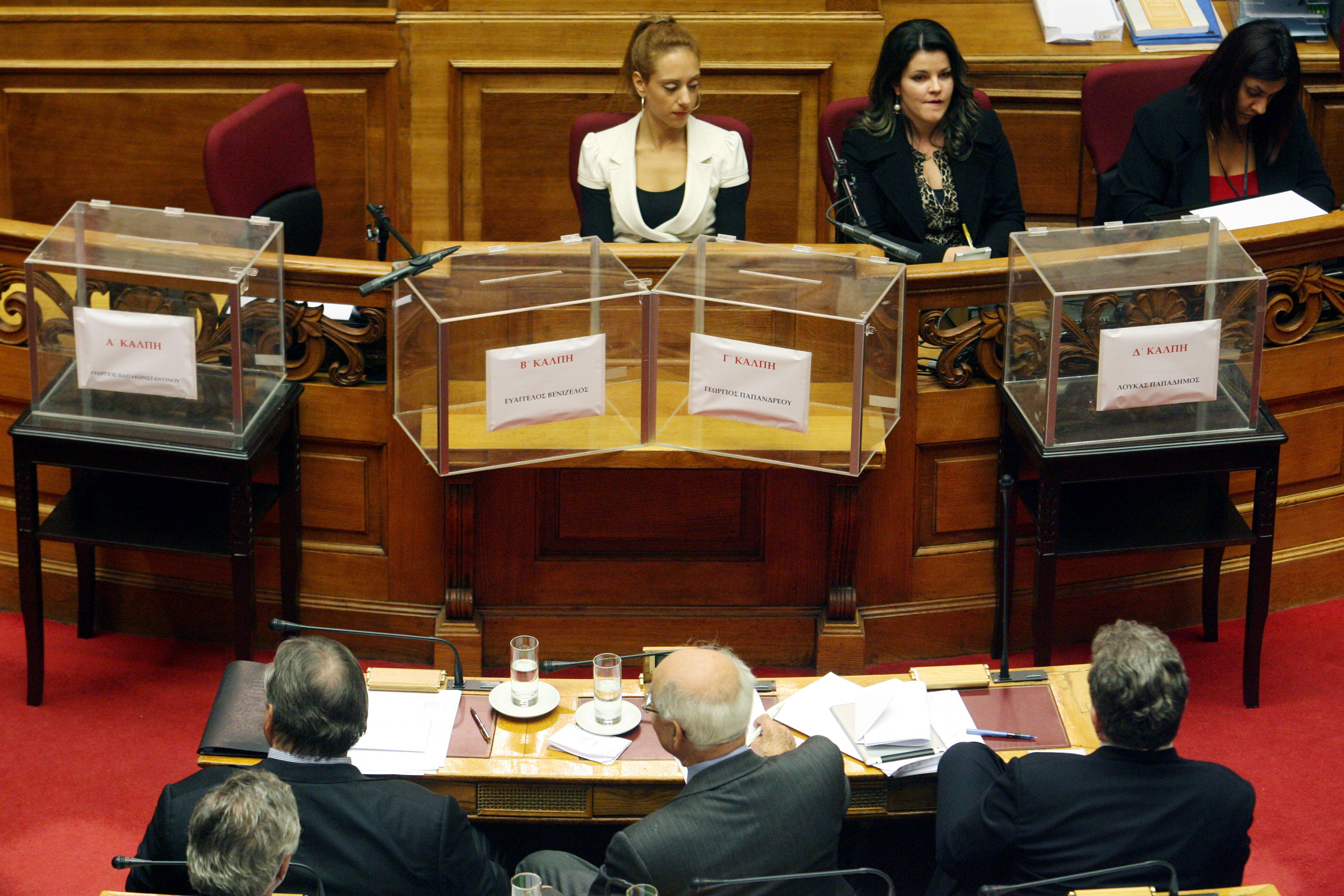 Σε πόσες κάλπες ψήφισαν στο ΠΑΣΟΚ και οι πιθανές διαρροές