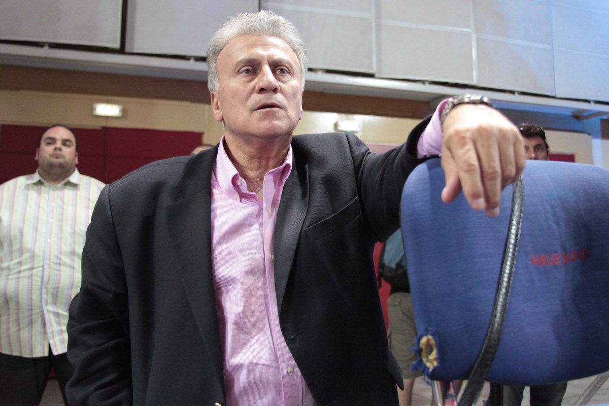 Ο Ψωμιάδης… τηλεπωλητής! Αλλάζει σελίδα στη ζωή του