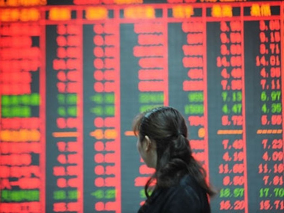 Με limit down στο -30% άνοιξαν στο Χρηματιστήριο οι μετοχές της Εθνικής και της Eurobank
