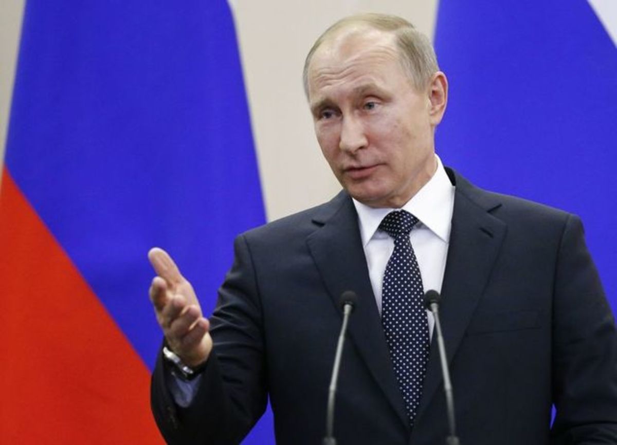 Πούτιν: “Δεν επηρέασα το αποτέλεσμα των αμερικανικών εκλογών”
