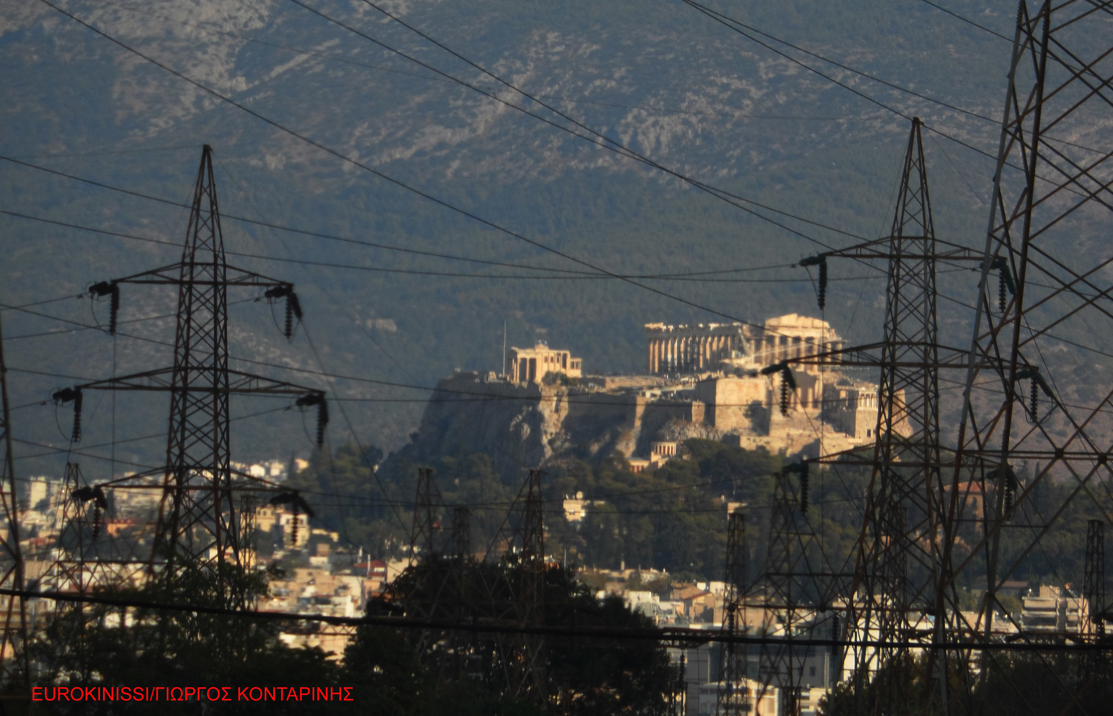 Δεν αποκλείεται η επιστράτευση αν ξεφύγουν τα πράγματα με την ΔΕΗ – Οι κινήσεις που αποφασίστηκαν από Σαμαρά και Βενιζέλο