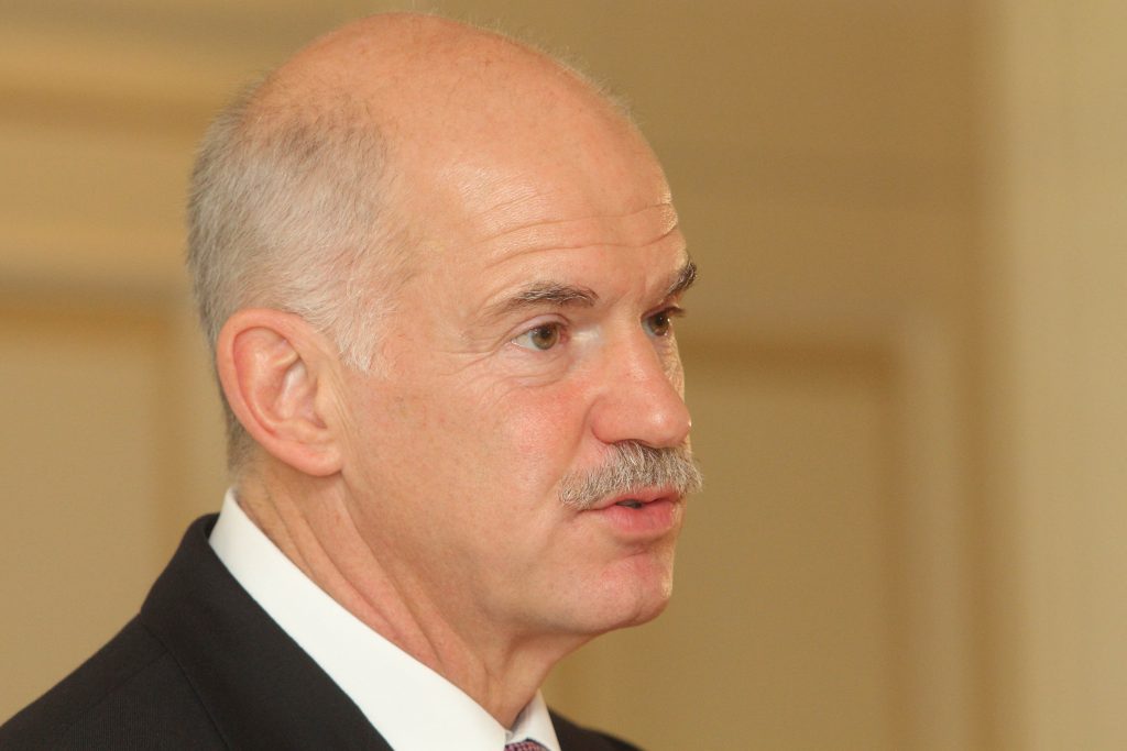 Παπανδρέου: “Δεν μπλοφάρω, δεν δραπετεύω”