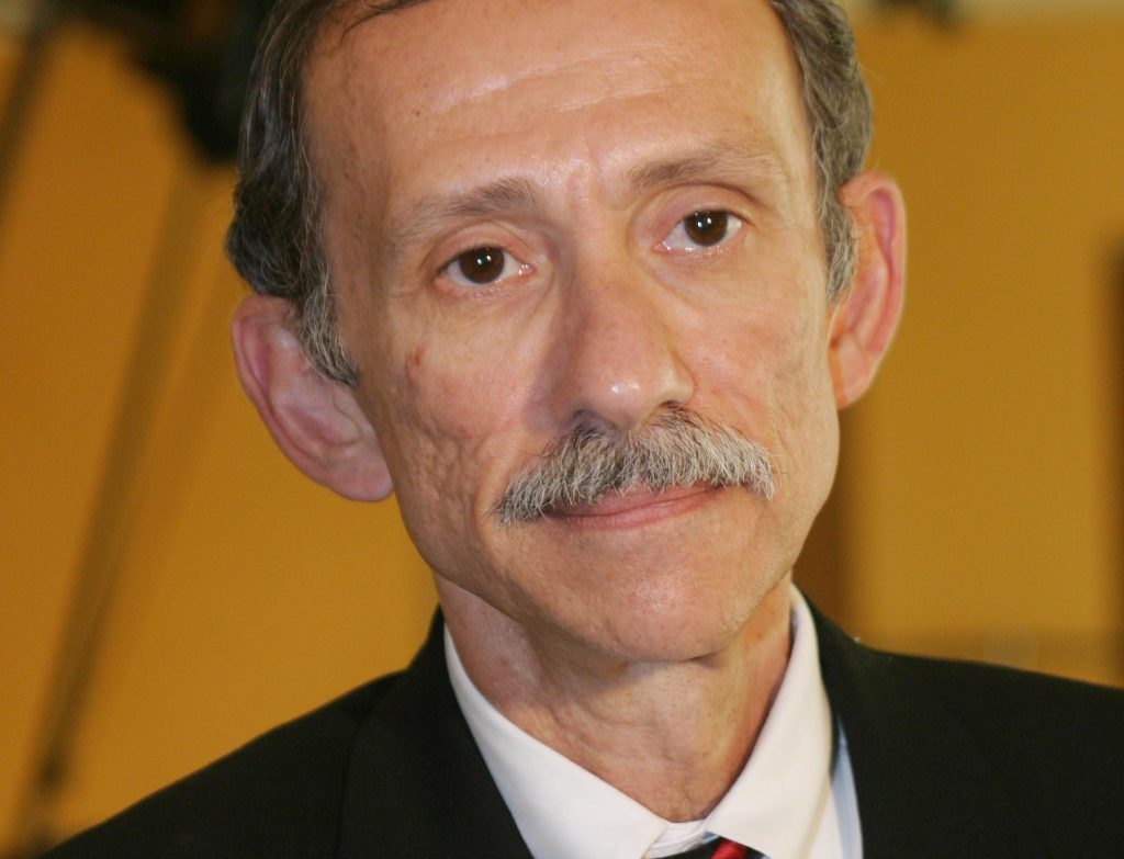 Ο Έλληνας πίσω από τη δημιουργία ζωής στο εργαστήριο