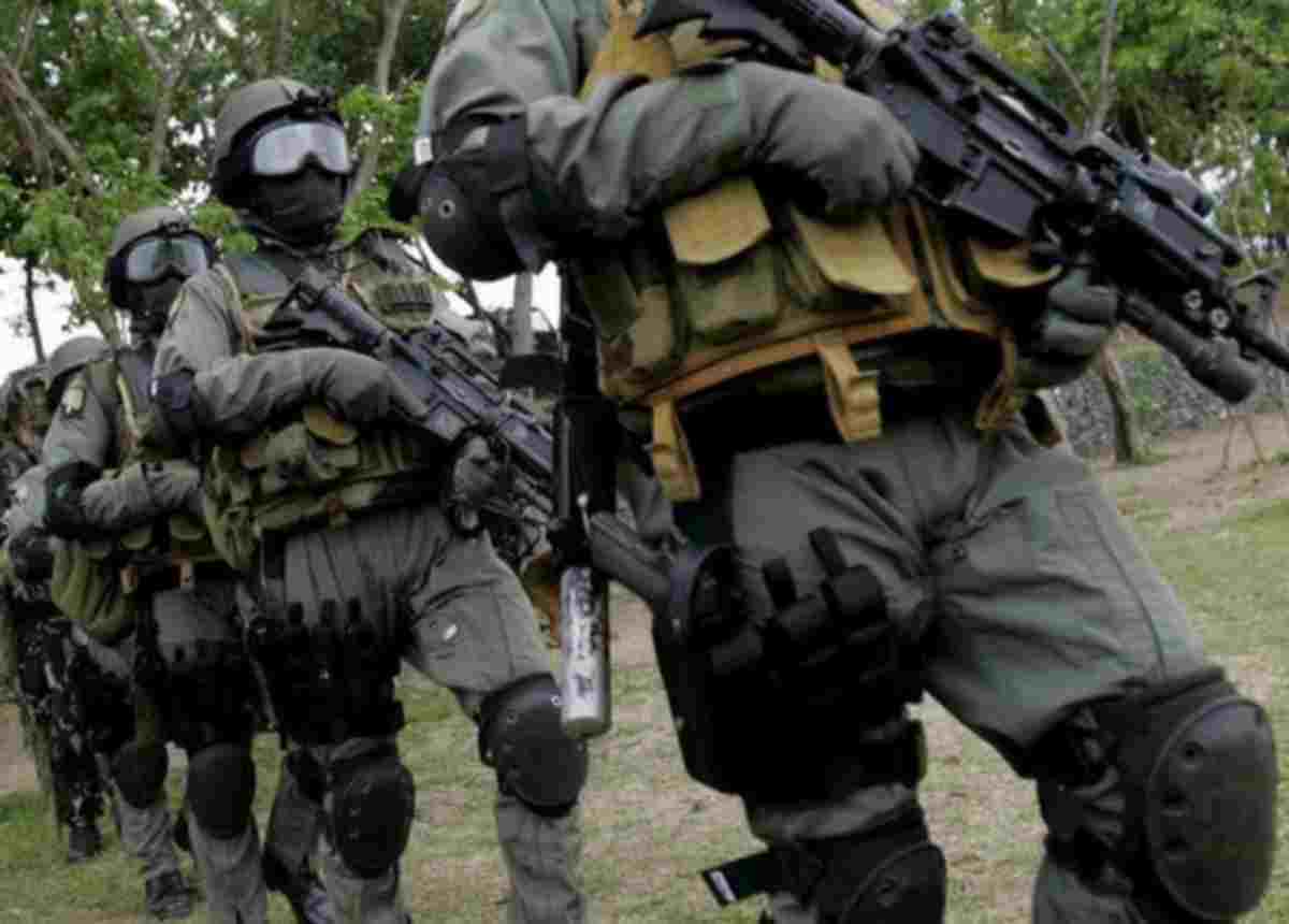 Απήγαγαν μαθητές και καθηγητές και απειλούν να τους σκοτώσουν!