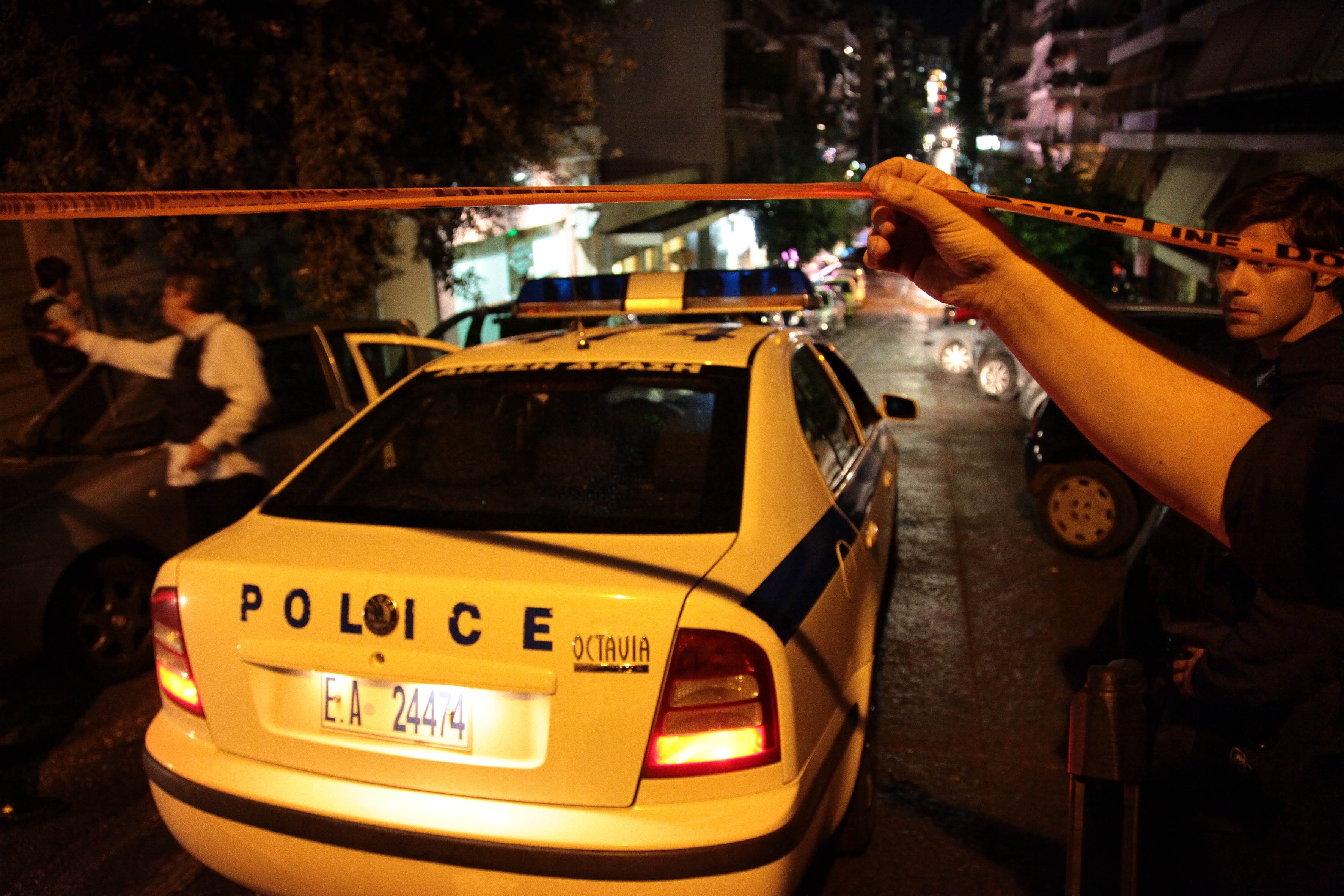 Μπαράζ ληστειών σε σούπερ μάρκετ