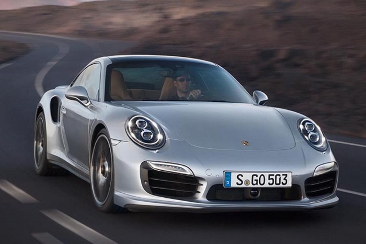 Η Porsche παρουσίασε τη νέα 911 Turbo