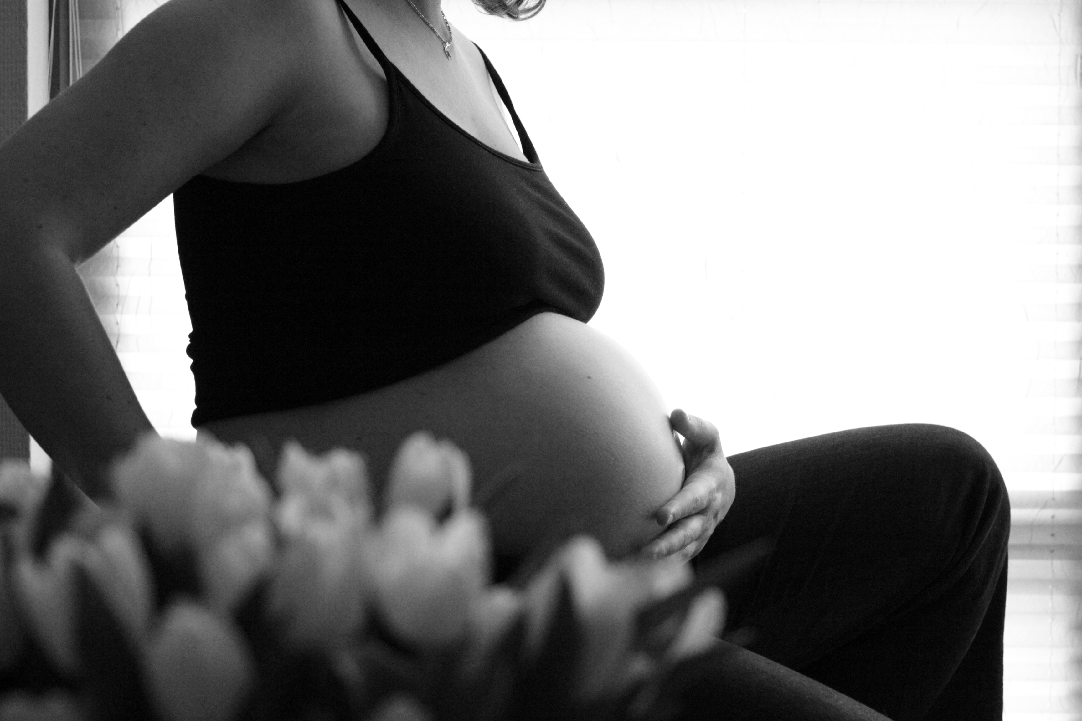 Αν είστε έγκυες, μην στέκεστε όρθιες…