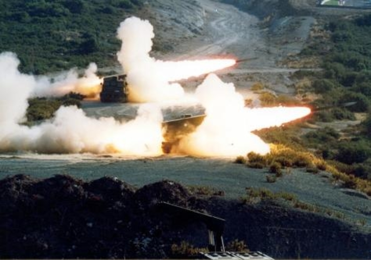 “Το Πυροβολικό πολύ το αγαπώ”.Και σήμερα γιορτάζει! Δείτε το βίντεο