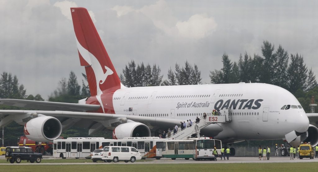 Το αεροπλάνο μόλις έχει προσγειωθεί στο αεροδρόμιο της Σιγκαπούρης. ΦΩΤΟ REUTERS