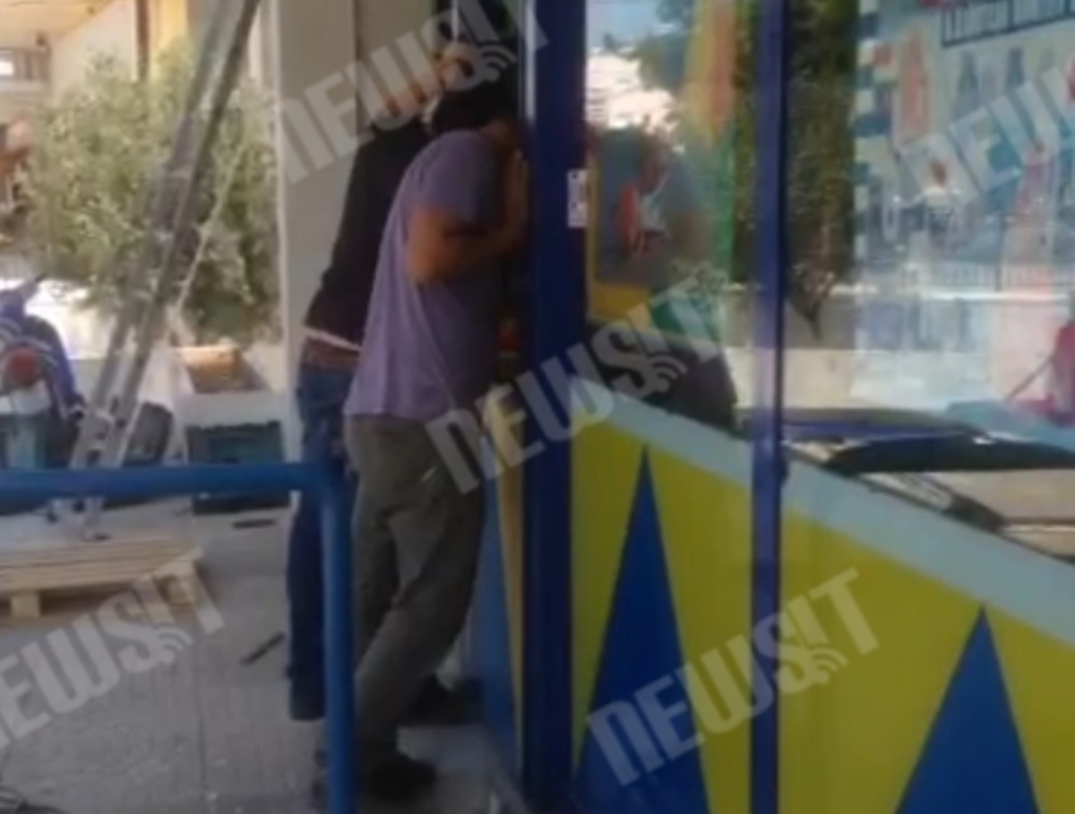 Εισβολή ληστών με αυτοκίνητο