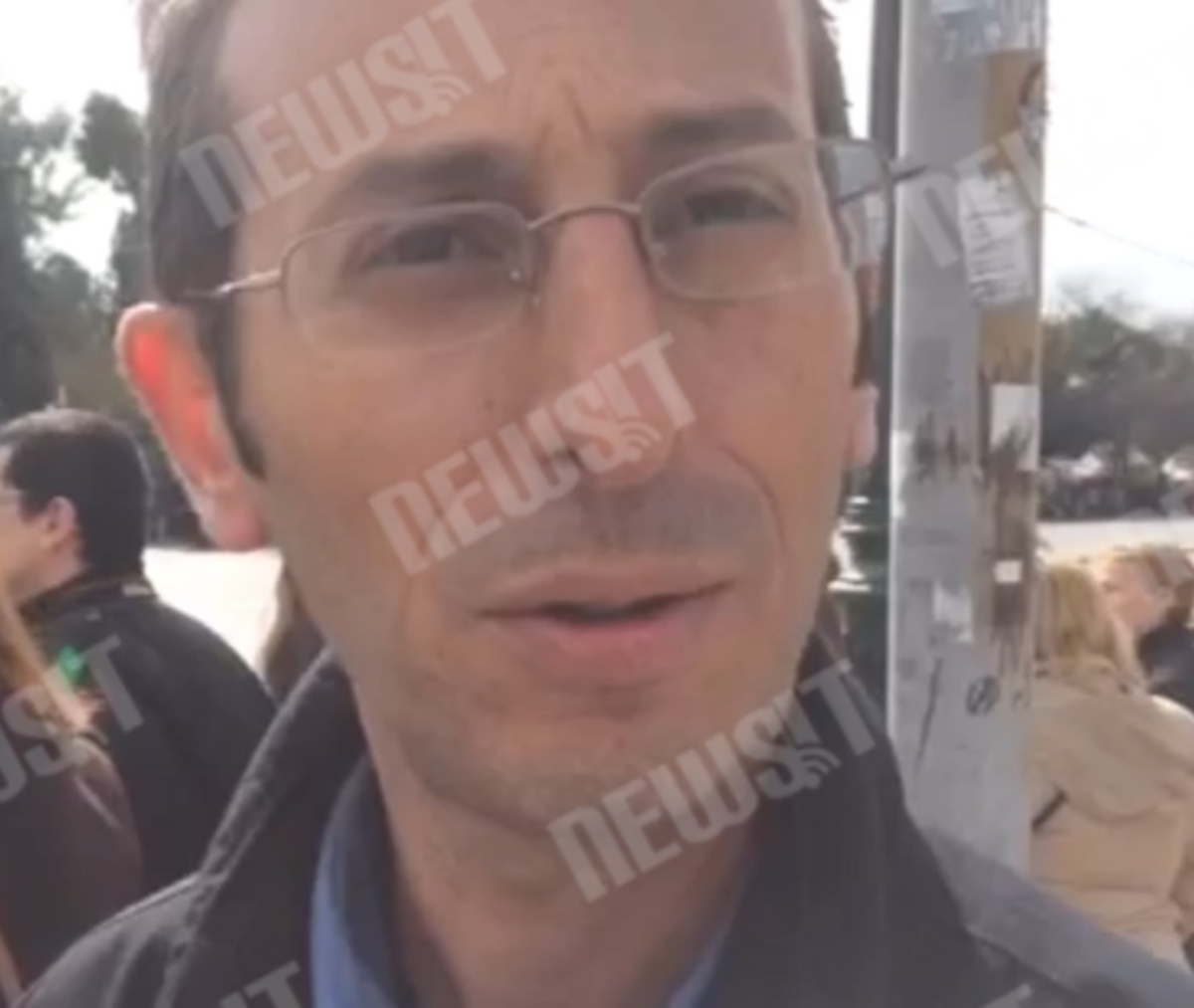 Πατέρας για μαθητική παρέλαση