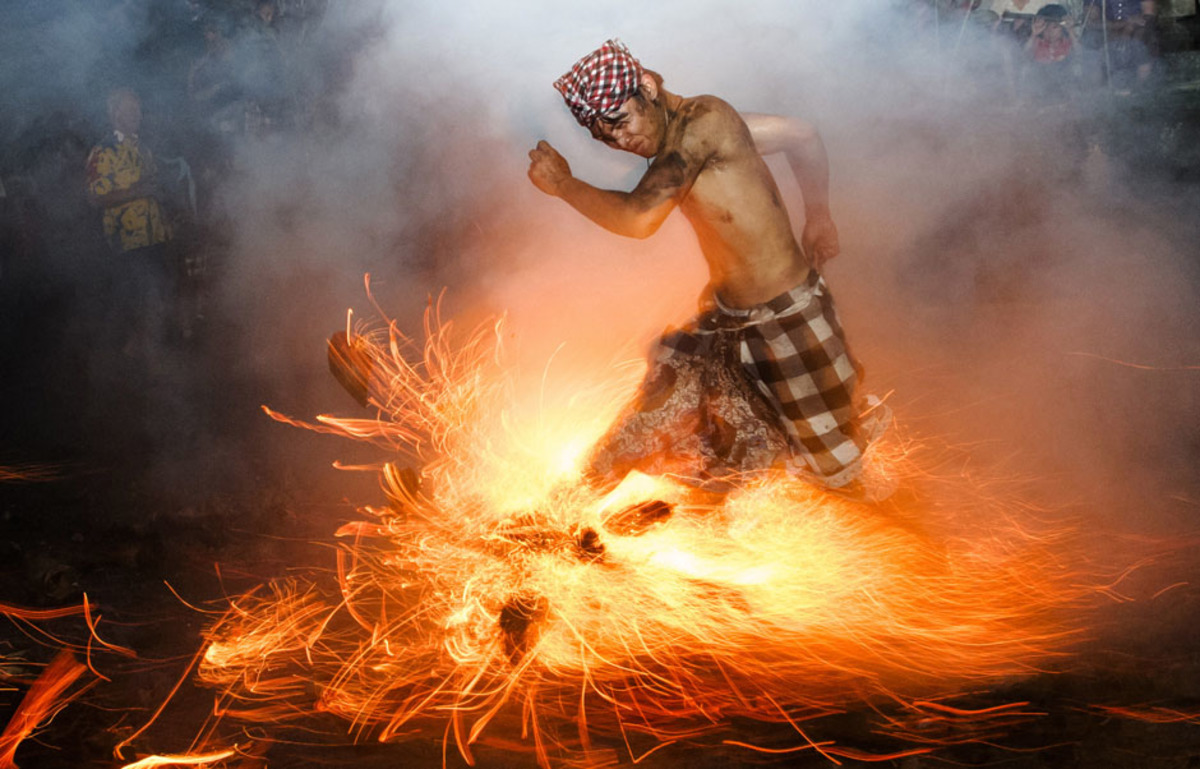 A A GDE AGUNG, Indonesia
