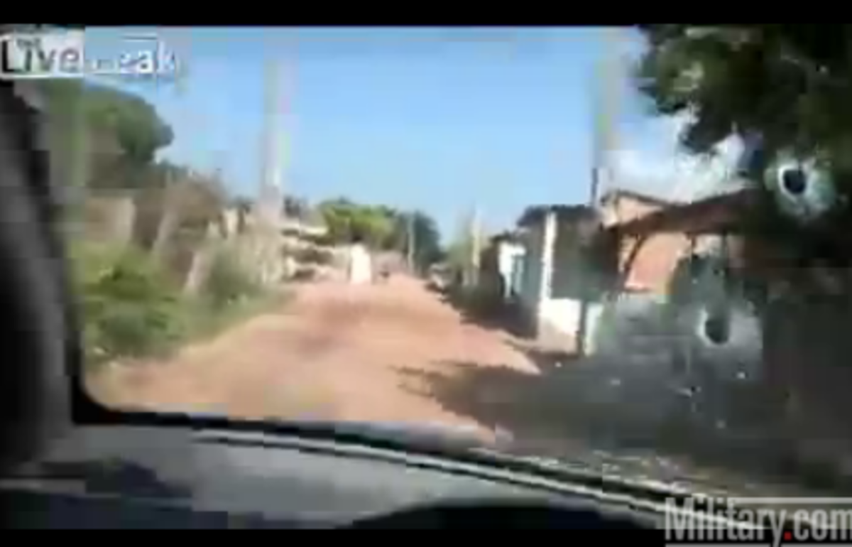 Συγκλονιστικό! Κινηματογράφησαν το θάνατό τους! Αστυνομικοί σε φαβέλα στο Ρίο!Βίντεο