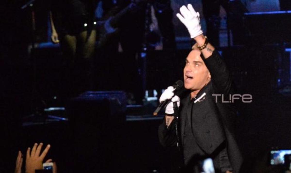 Robbie Williams: Η στιγμή που ζητά συγγνώμη στους Έλληνες, σε βίντεο και το tweet μετά το τέλος της συναυλίας!