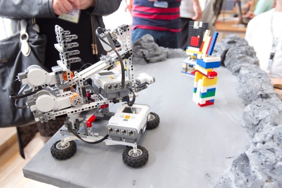 Πανελλήνιοι Διαγωνισμοί Εκπαιδευτικής Ρομποτικής: Θα “μιλήσουν” τα ρομπότ των μαθητών!