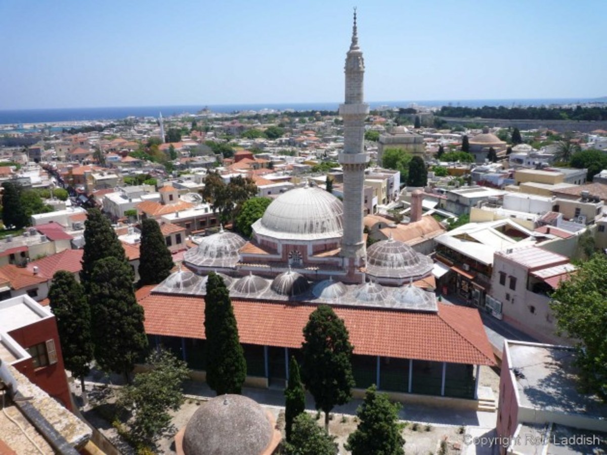 Εκτός από τη Θράκη θέλουν και τη Ρόδο οι Τούρκοι