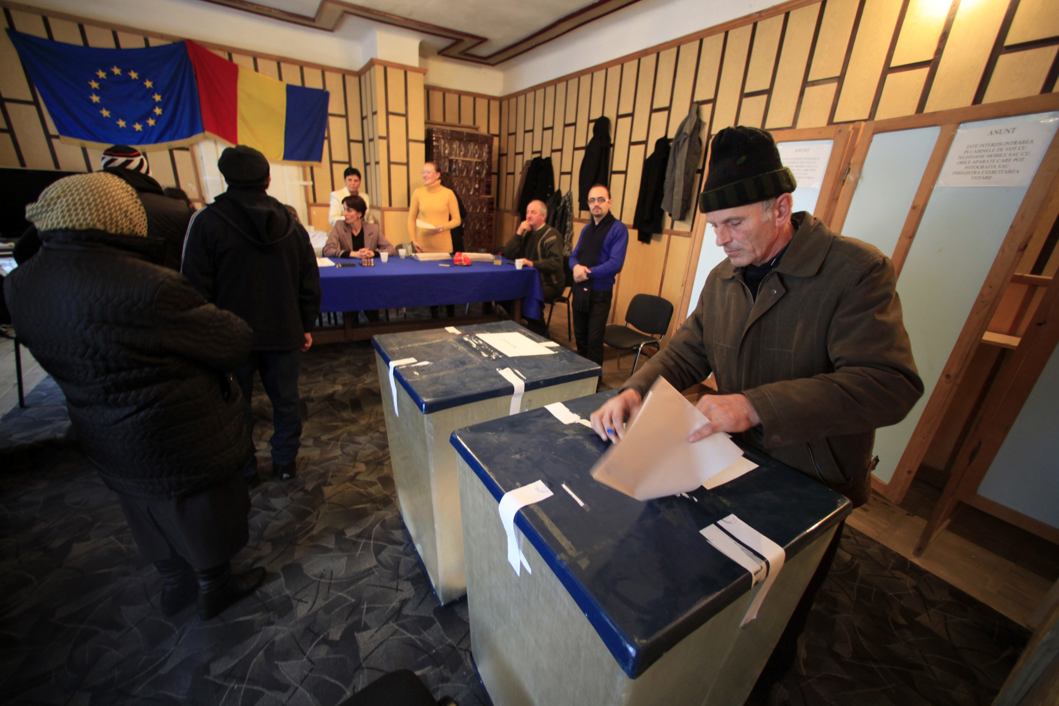 Τι δείχνουν τα πρώτα exit-polls στη Ρουμανία;