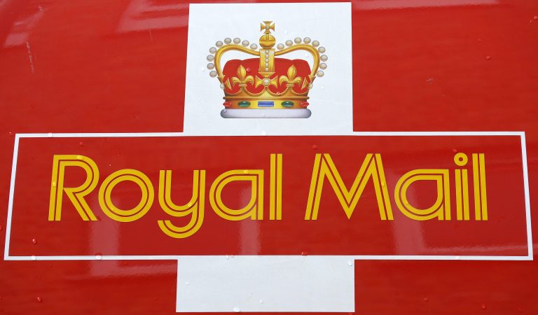 Βρετανία: Η Royal Mail προανήγγειλε 10.000 απολύσεις