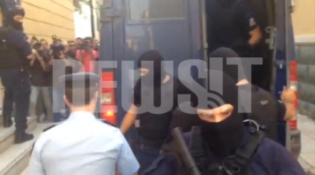 Ευελπίδων:Η άφιξη του Ρουπακιά