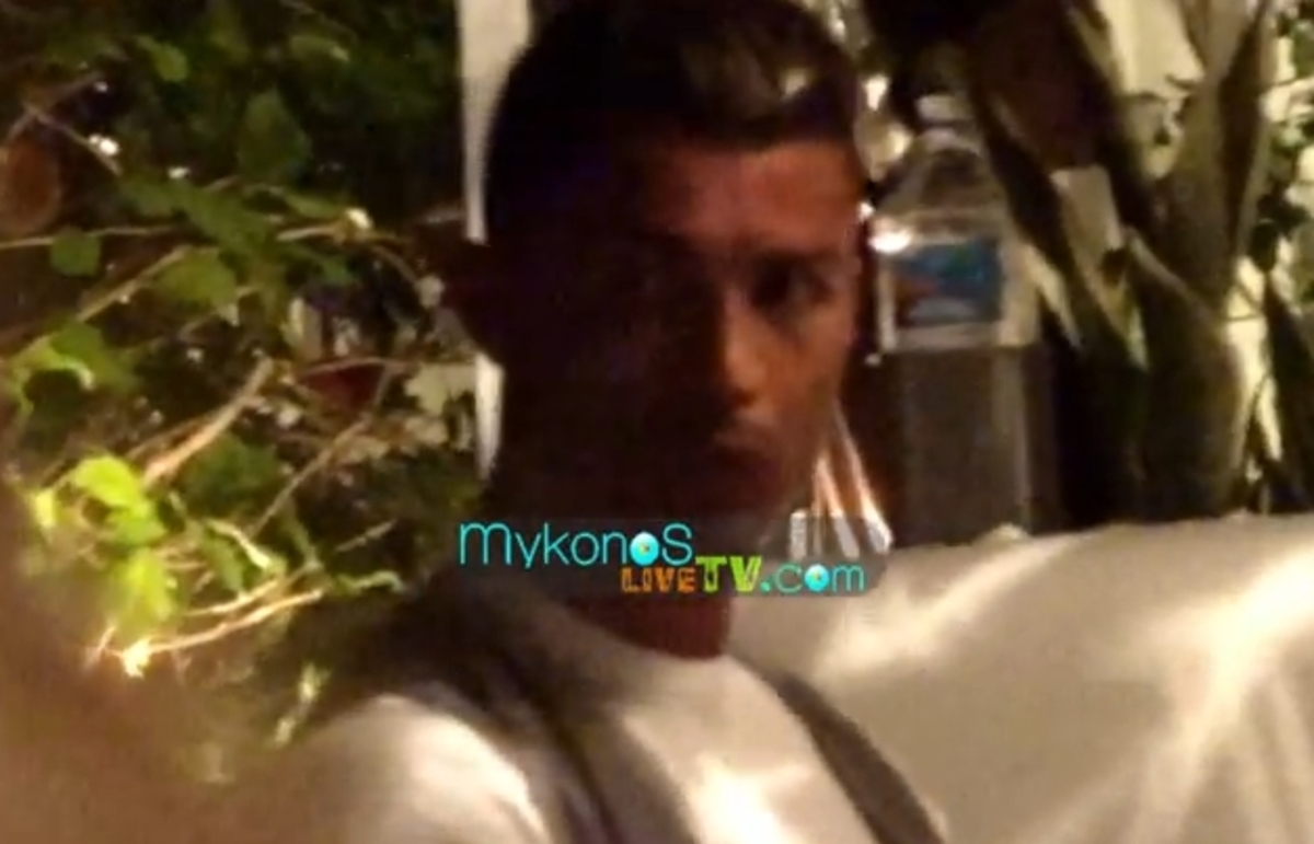 ΦΩΤΟ από mykonoslivetv.com
