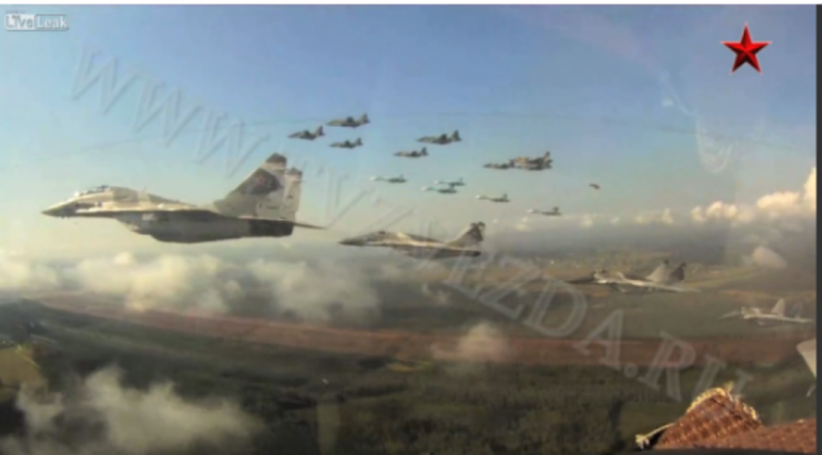 ΒΙΝΤΕΟ: Ρώσοι στον αέρα! Πάνω από 20 μαχητικά σε σχηματισμούς