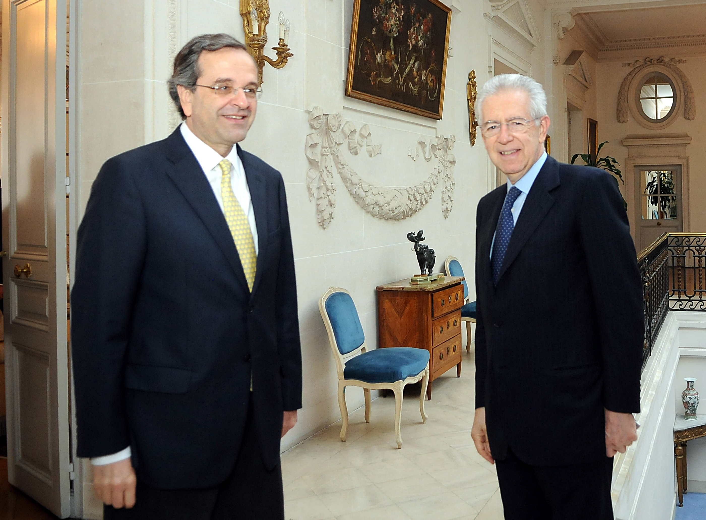 Στην Ιταλία ο Σαμαράς για συναντήσεις με Μόντι και Πάπα